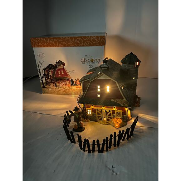 Dept 56 Haunted Barn Halloween Lighted Sound Building - Picture 1 of 11